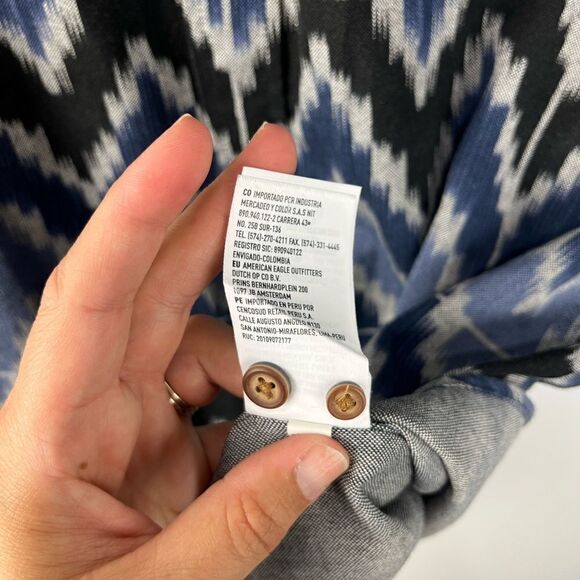 AEO Classic Fit Blue Pattern S/S Cotton Button Down M - Picture 5 of 7